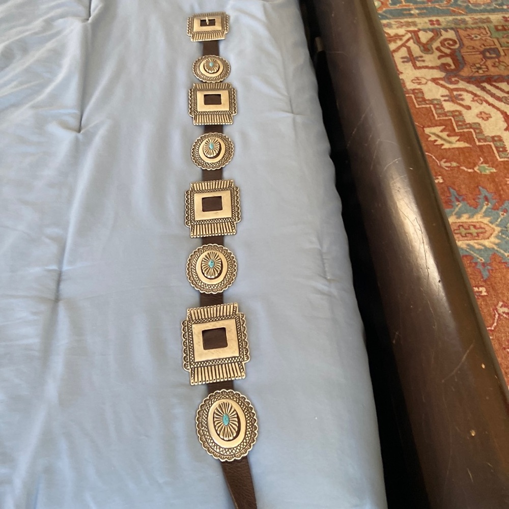 Belt with large silver details and turquoise